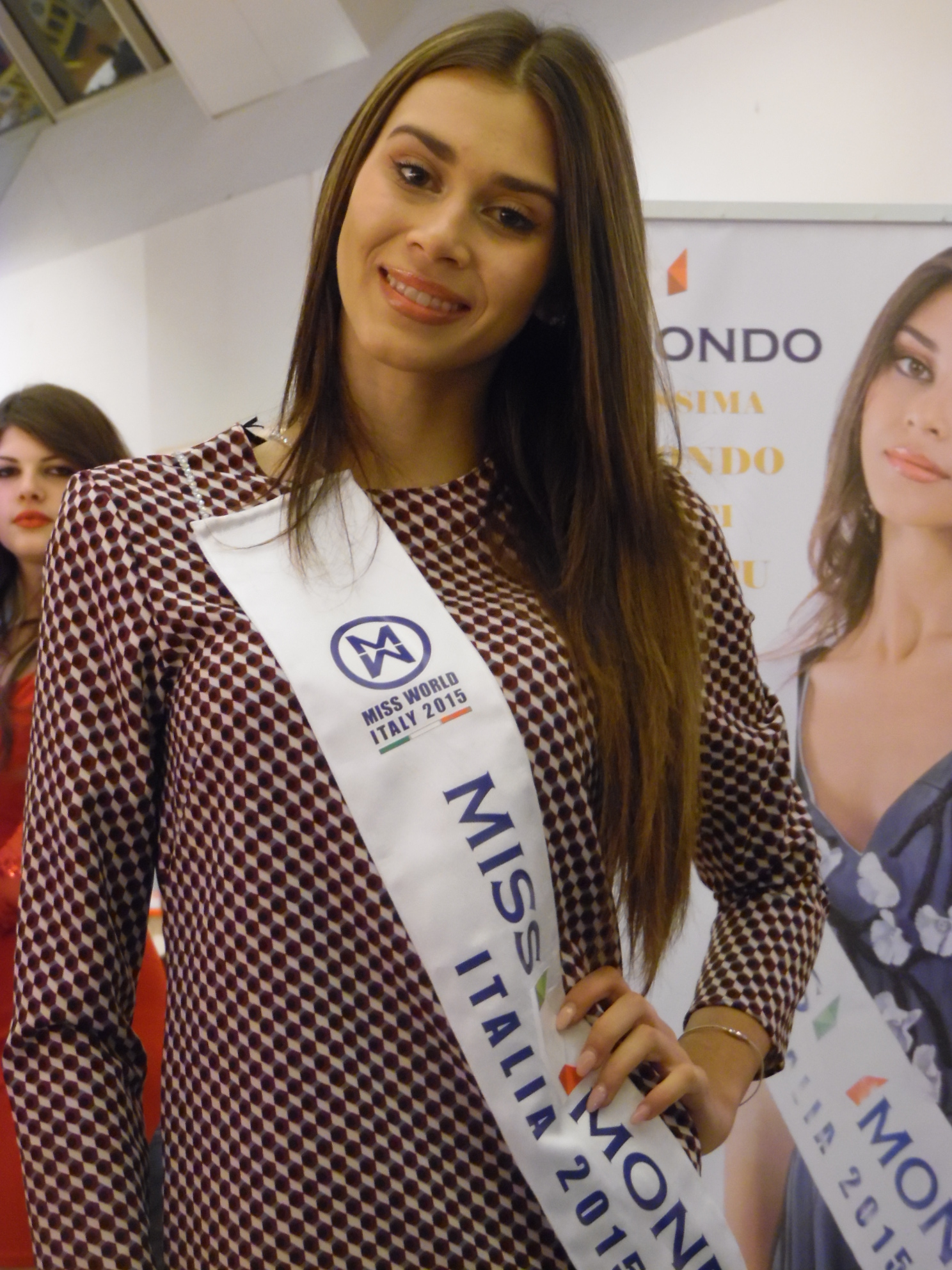 Intervista a Miss Mondo Italia: ragazze siate sempre voi stesse, autentiche e semplici