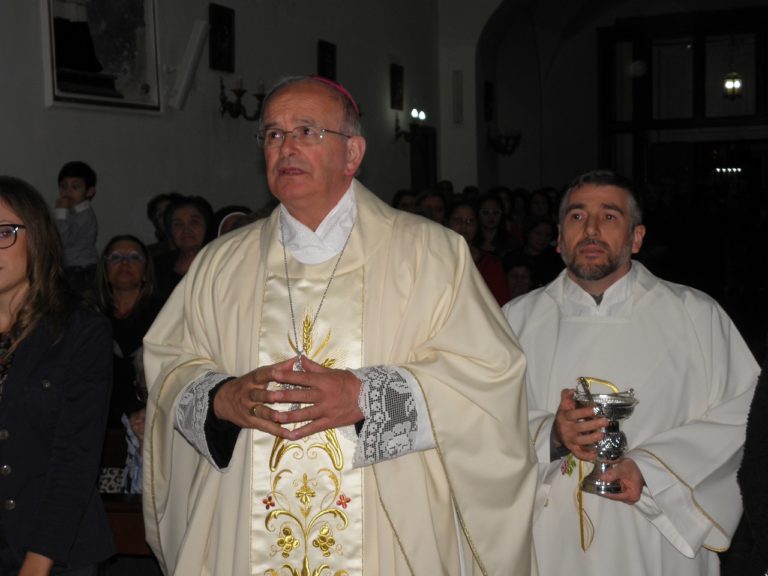 Campiglione, la messa di lunedì 15 Maggio con il vescovo Spinillo in diretta su TeleCapri Event