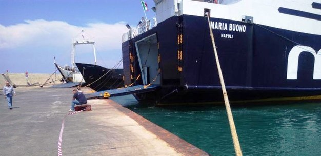 Incidente traghetto Medmar ad Ischia, un caivanese tra i primi soccorritori