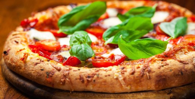 Rinnovato accordo fra Solania e Pizza Verace Napoletana