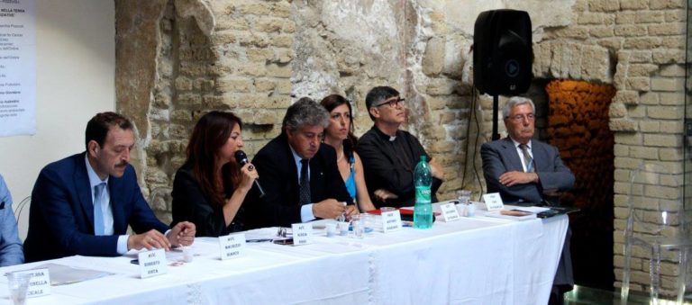 Pozzuoli. Il premio Dicearchia 2017 al prof. Antonio Giordano, con ospiti Don Patriciello e Marfella