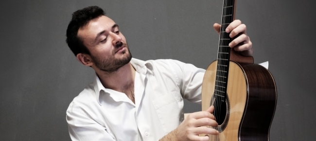 Antonio Mascolo : il chitarrista caivanese protagonista di Scarlatti K.259