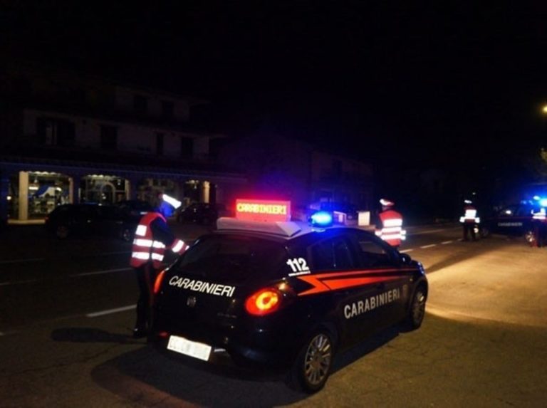 Due evasi presi dai Carabinieri di Caivano: uno viaggiava a bordo di un’auto rubata