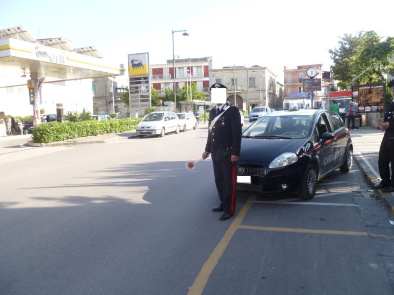 Rocambolesco inseguimento, i Carabinieri arrestano un pusher dopo vari “slalom” in città