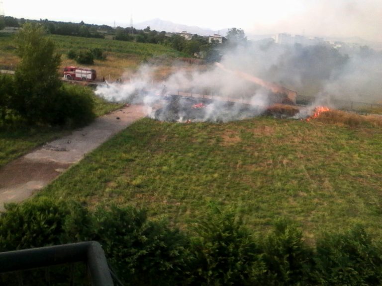 Incendio a Caivano nei pressi del Parco Verde. Inizia la stagione dei roghi…