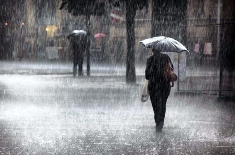 Allerta giallo per la Campania, piogge e temporali per sabato