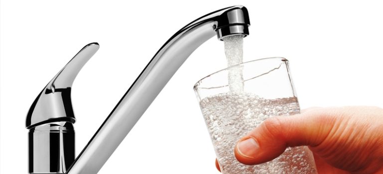 L’acqua potabile è certificata, ma mancano i controlli del Comune