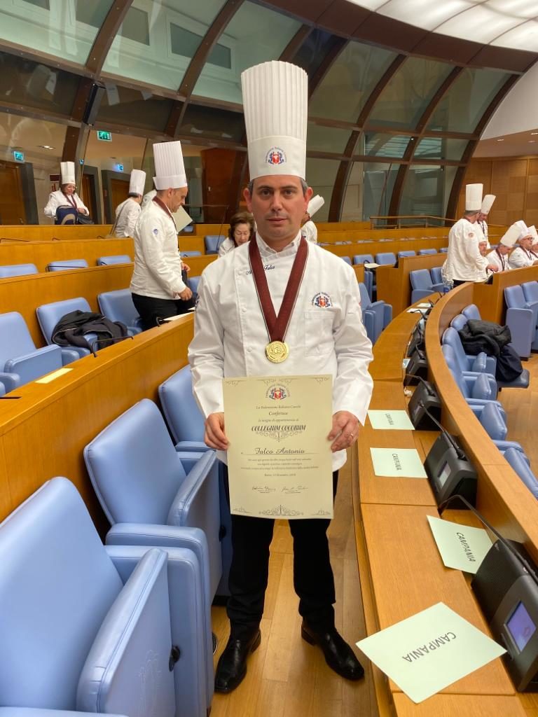 Lo chef Caivanese Antonio Falco è stato premiato a Montecitorio con il “Collegio Cocorum 2019″
