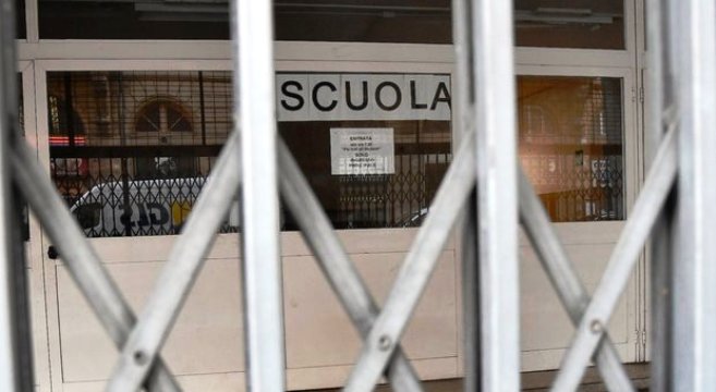 Coronavirus, ecco la decisione per le scuole e manifestazioni a Caivano