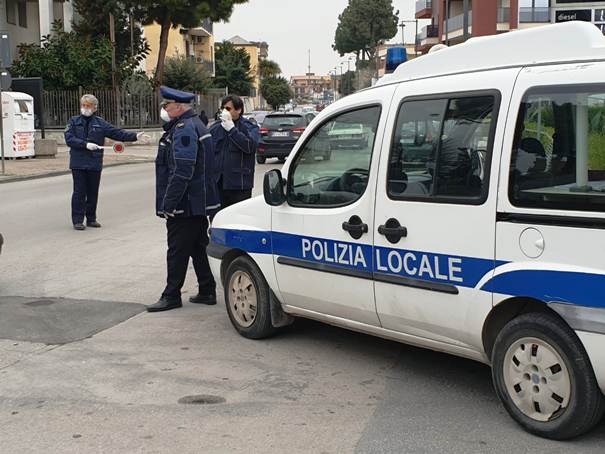 Controlli Polizia locale di Caivano, tre persone denunciate