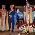 Festa di Campiglione 2018, Padre Cosimo introduce il commissario Vincenzo Da Vivo nella consegna delle chiavi della Città alla Madonna di Campiglione