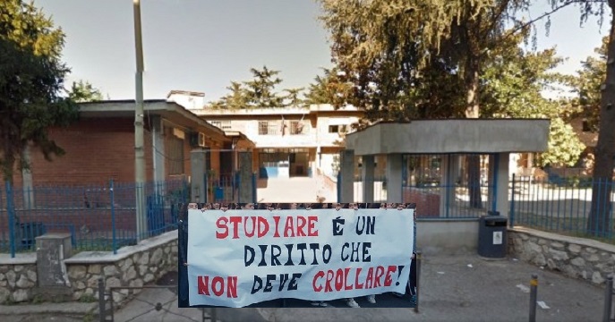 Scuola Scotta, da lunedì si parte con i doppi turni mentre si mobilita la politica