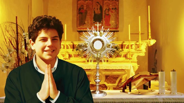 Carlo Acutis, il 10 ottobre è l’anniversario della sua beatificazione: segnalati altri miracoli del 15enne