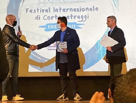 Cortisonanti 2021, primo riconoscimento per Antonio Aversano come regista