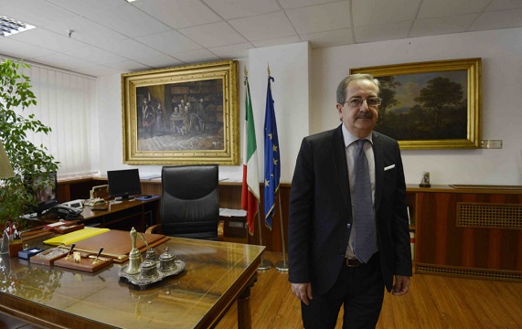Domani al Parco Verde il procuratore generale di Napoli, Luigi Riello