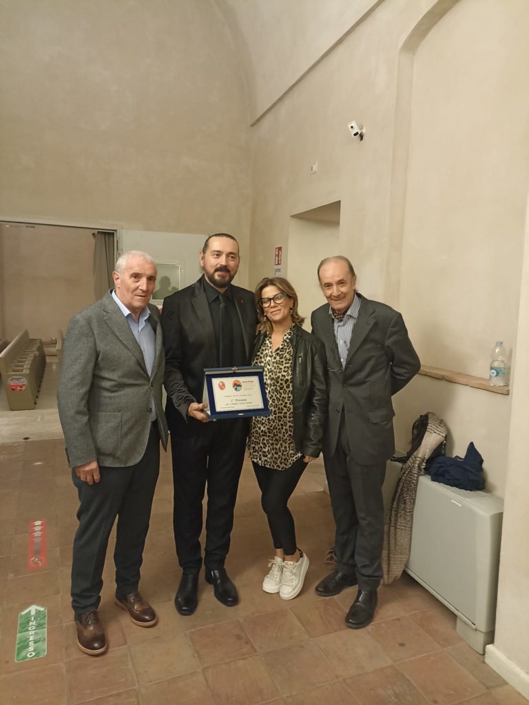 Francesco Delli Paoli premiato al Sannio Festival della voce e della canzone napoletana