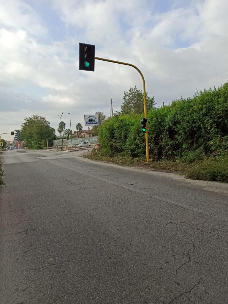 Ripristinato anche il semaforo sulla strada Sannitica