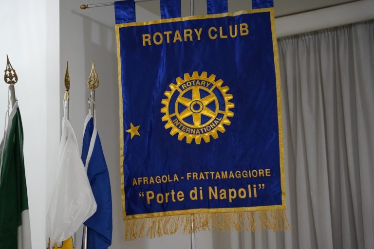 “Il Futuro nel Cuore”. Caivano, presentato il progetto del Rotary Club Afragola-Frattamaggiore “Porte di Napoli”: saranno effettuate 5000 visite cardiologiche gratuite nelle scuole e nelle Rsa