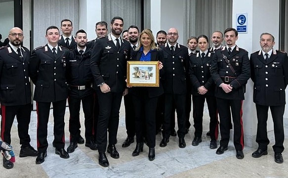 La sottosegretaria Castiello ha fatto visita ai carabinieri di Caivano