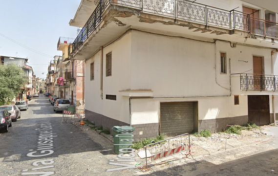 Via Garibaldi, interdetti due stabili e sgomberati 13 appartamenti