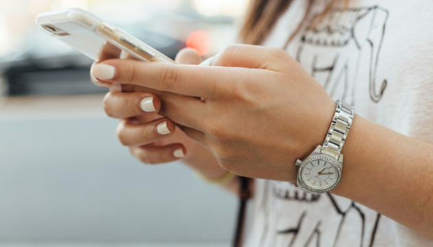 Quando il tempo libero diventa digitale: tutte le attività che oggi portiamo sullo smartphone